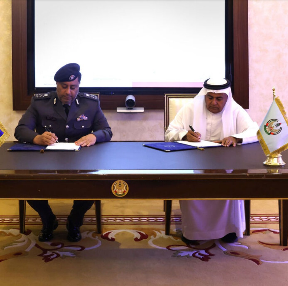 Abu Dhabi Police partners with United Arab Emirates University to share knowledge across academic, training and research fields