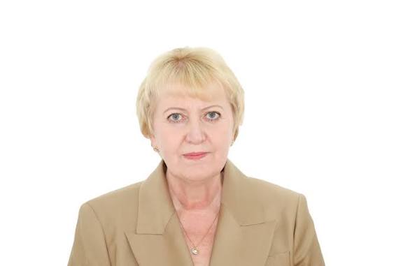 dr Elvira Symaniuk